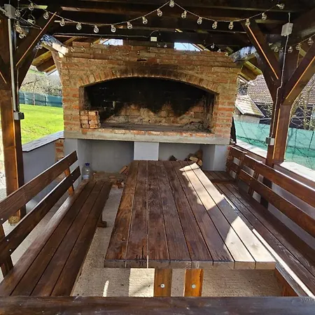 Monte Fabula With Jacuzzi, Sauna And Backyard Vucinic Selo