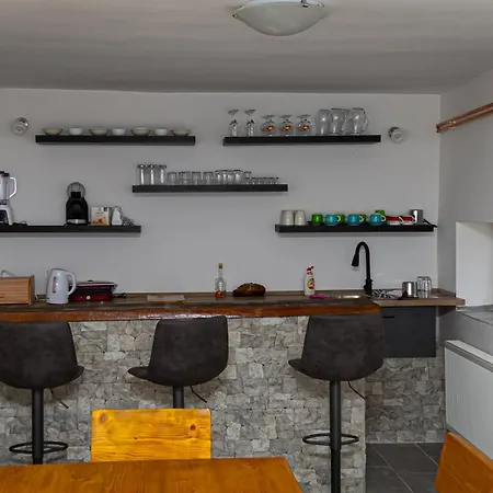 Monte Fabula With Jacuzzi, Sauna And Backyard Vucinic Selo