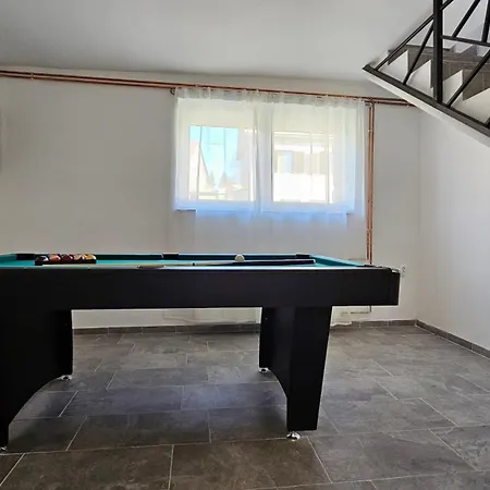 Monte Fabula With Jacuzzi, Sauna And Backyard * Vucinic Selo