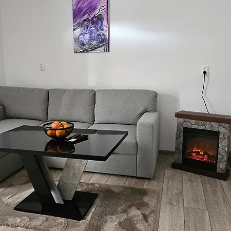 Monte Fabula With Jacuzzi, Sauna And Backyard *