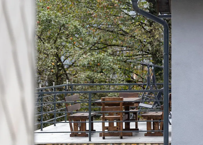 別荘 Monte Fabula With Jacuzzi, Sauna And Backyard Vucinic Selo